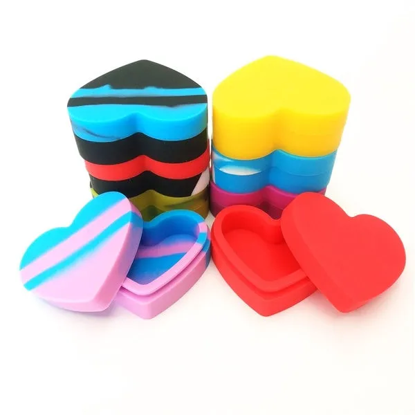 Heart-Shaped Non-Stick Container