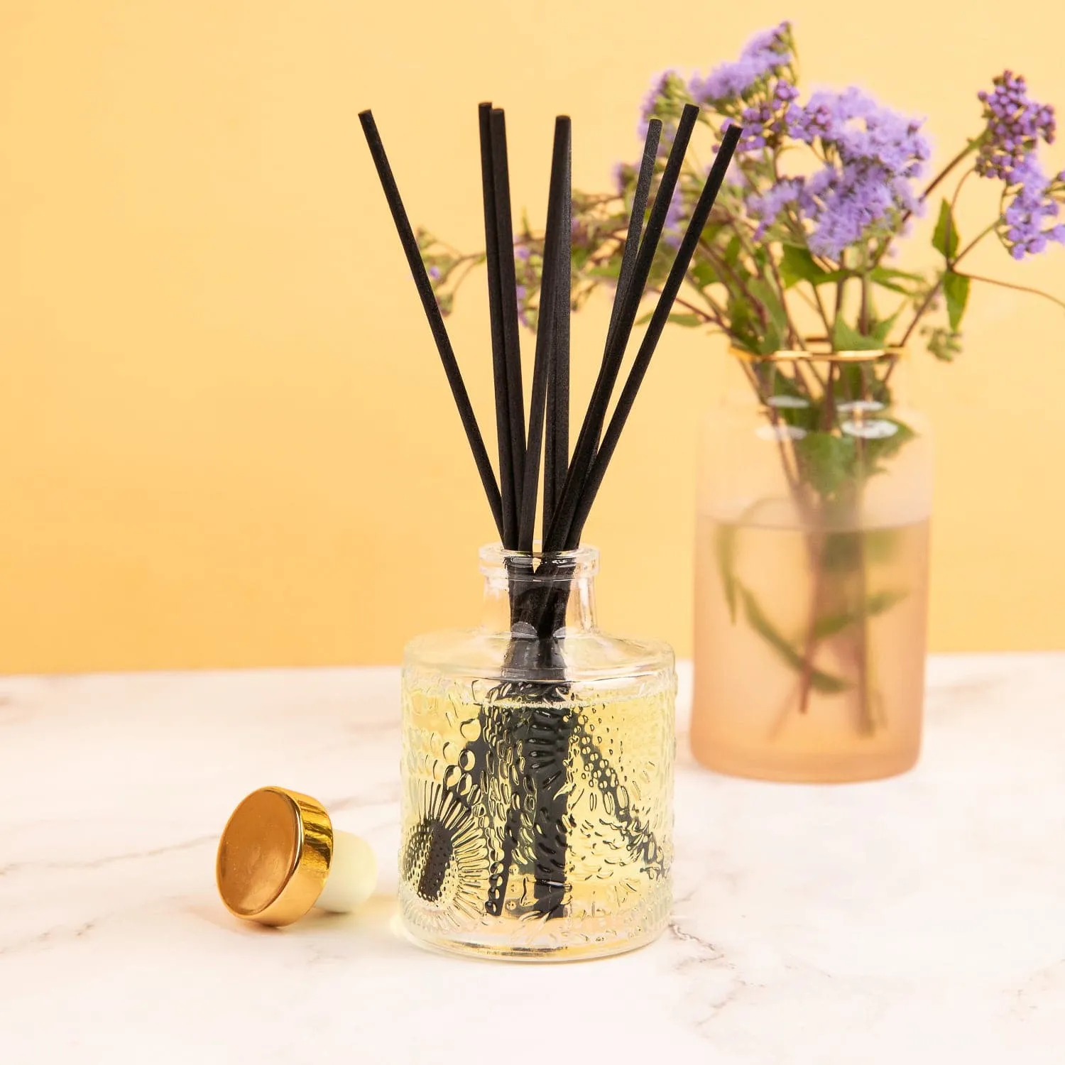 Heiress Vibes Aromatherapy Diffuser w/10 Reeds