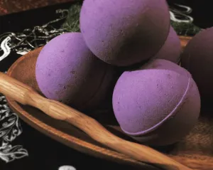 Thorn & Moon Bath Bomb - Full Moon Dream Bomb - All-Natural - Essential Oils - Lavender, Vanilla, Jasmine, Mugwort